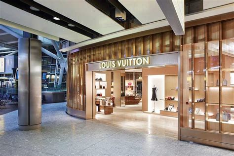 madrid airport louis vuitton|stores in madrid airport.